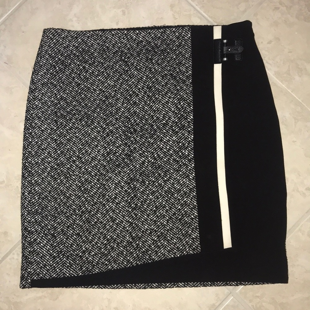 Black white skirt